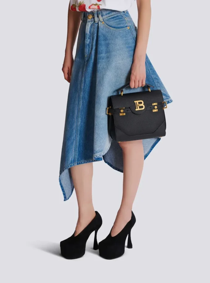 B-Buzz 23 grained leather bag B-Buzz 23 grained leather bag