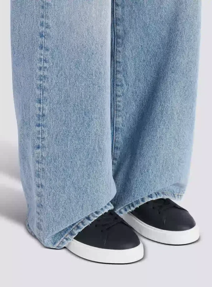 B-Court trainers in calfskin