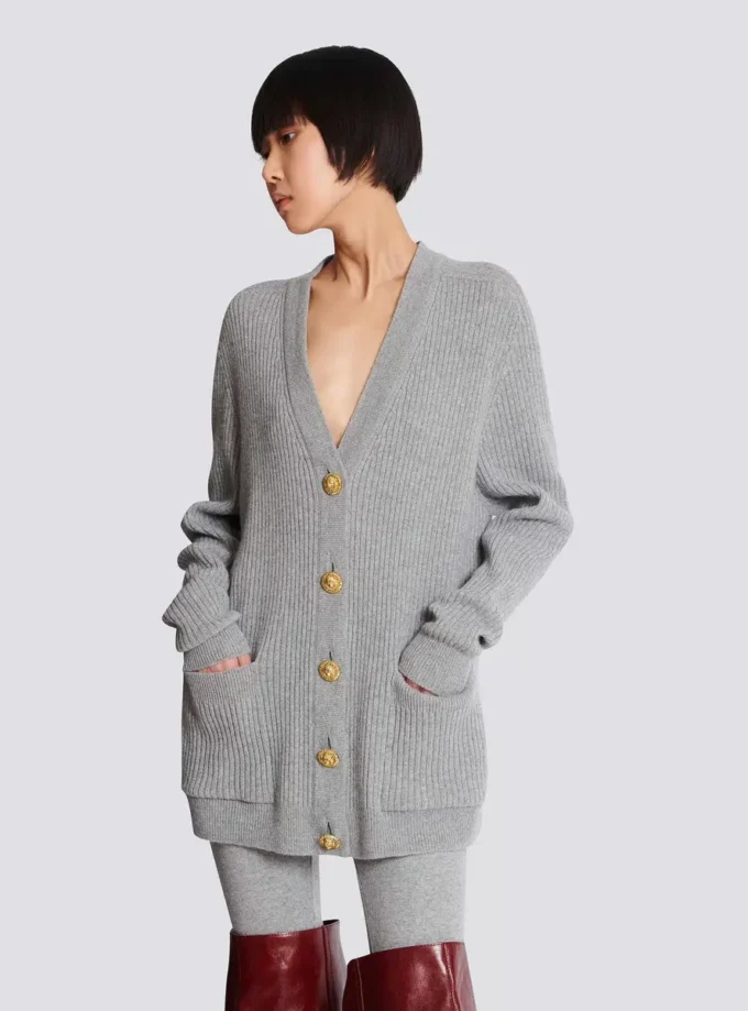 Buttoned cashmere cardigan Buttoned cashmere cardigan