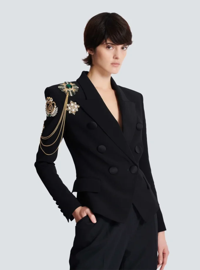 Crepe 6-buttons jacket with embroidered patches Crepe 6-buttons jacket with embroidered patches