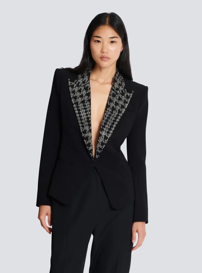 Embroidered 6-buttons jacket Embroidered 6-buttons jacket