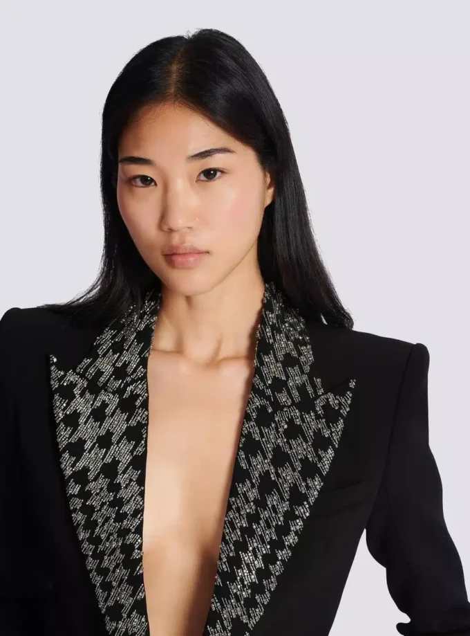 Embroidered 6-buttons jacket Embroidered 6-buttons jacket