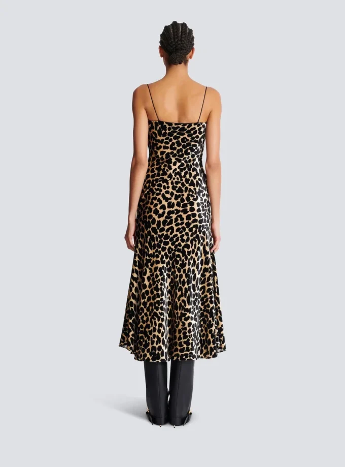 Flowing leopard print velvet dress Flowing leopard print velvet dress