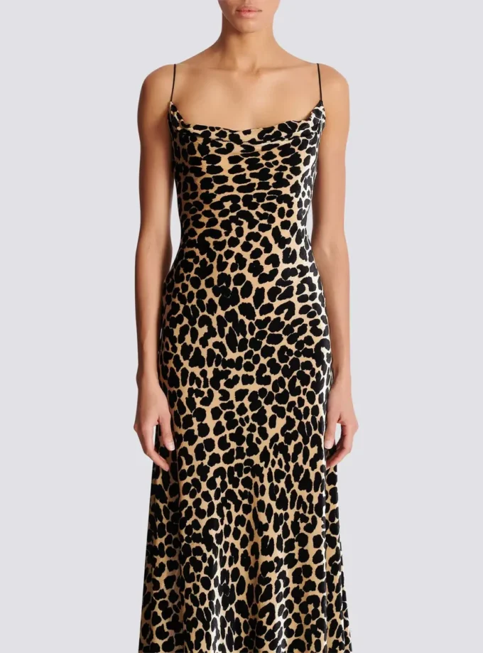 Flowing leopard print velvet dress Flowing leopard print velvet dress