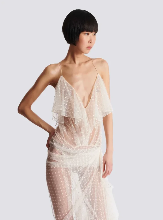 Long flowing dress with lace ruffles Long flowing dress with lace ruffles