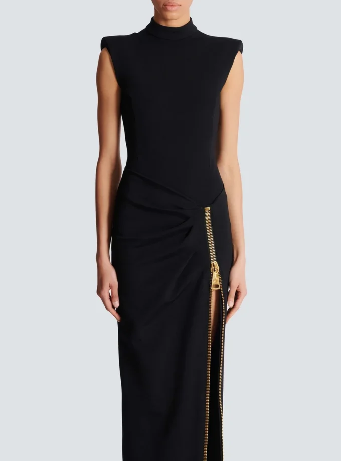 Long jersey dress with leg slit Long jersey dress with leg slit
