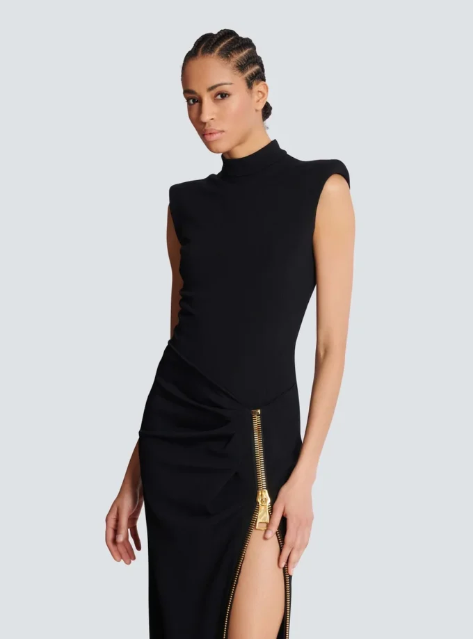 Long jersey dress with leg slit Long jersey dress with leg slit