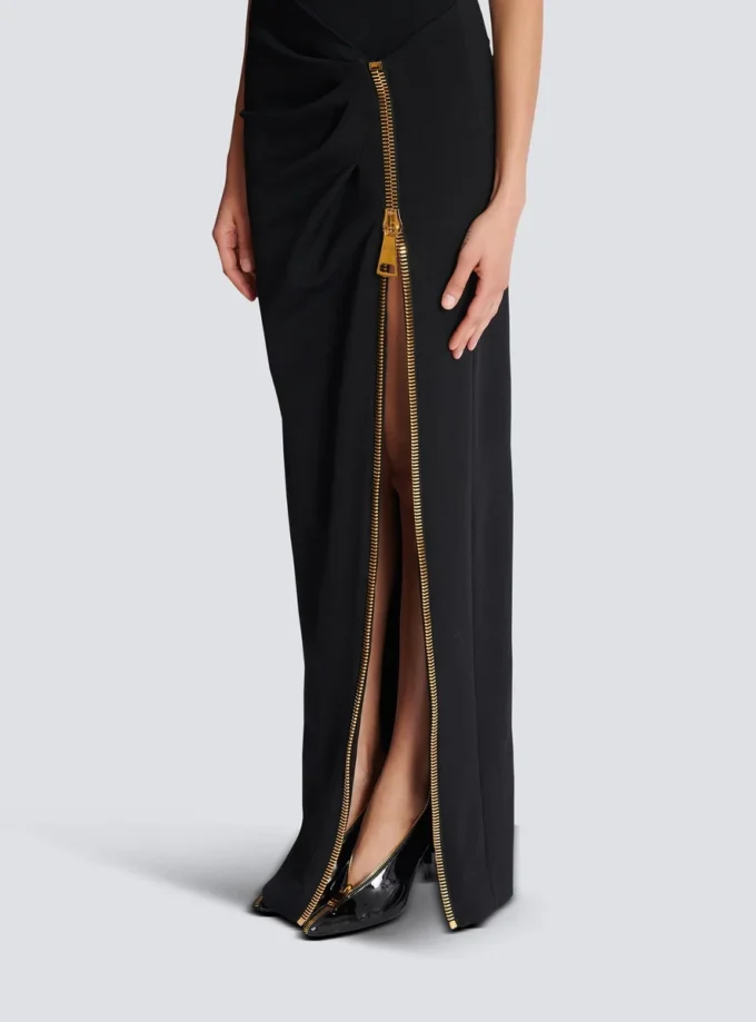 Long jersey dress with leg slit Long jersey dress with leg slit