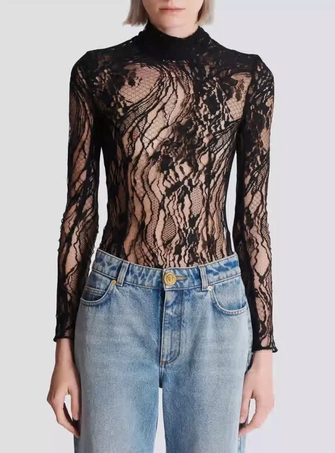 Long-sleeved lace body Long-sleeved lace body
