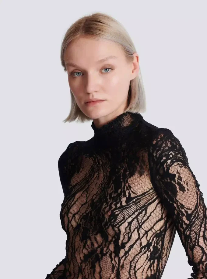 Long-sleeved lace body Long-sleeved lace body