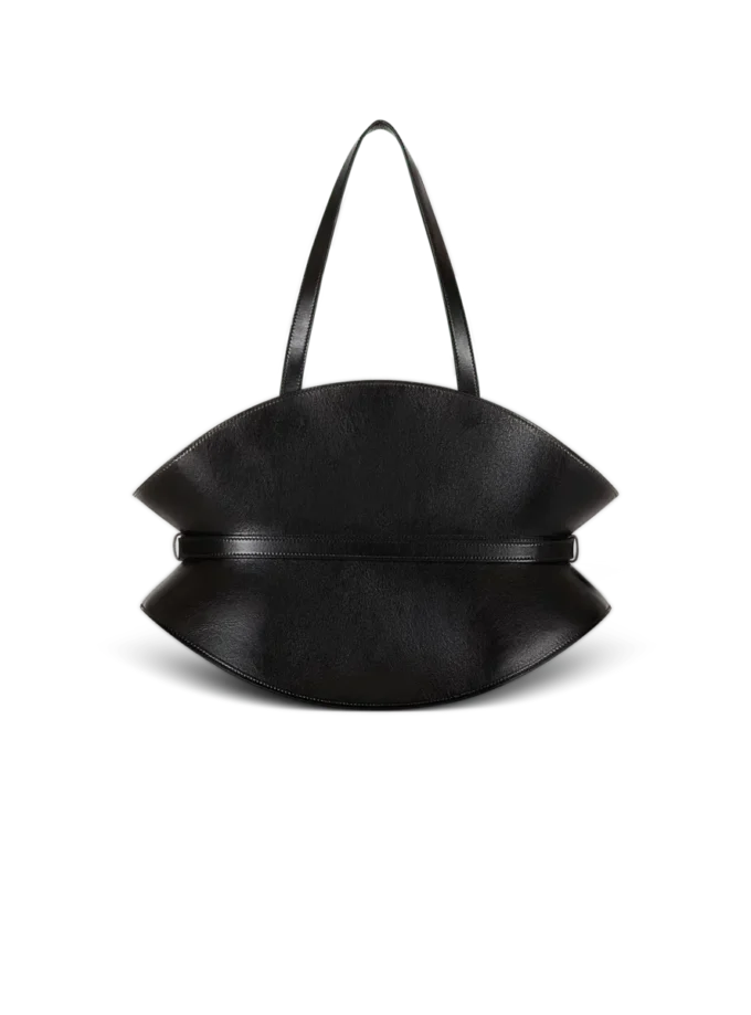 Medium Shuffle bag in calfskin leather Medium Shuffle bag in calfskin leather