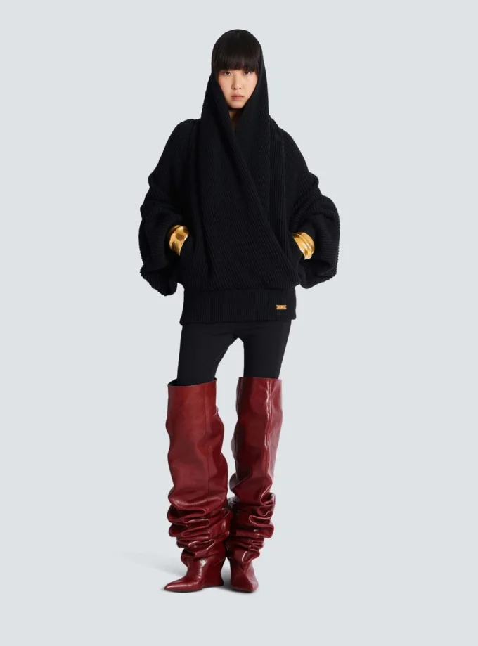 Oversized knit hoodie