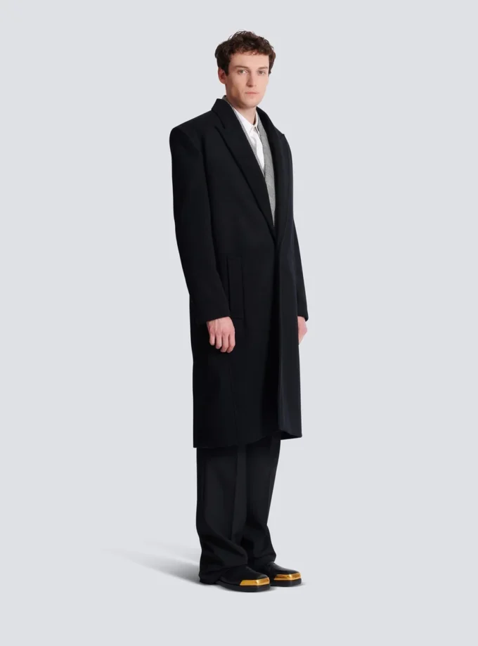 Oversized wool and cashmere coat