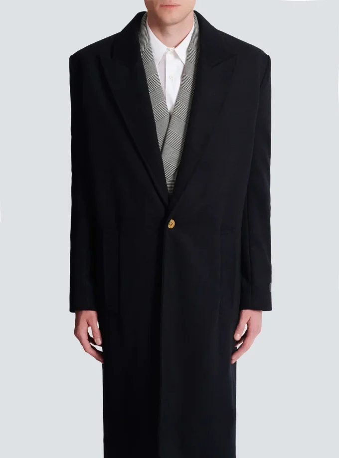Oversized wool and cashmere coat
