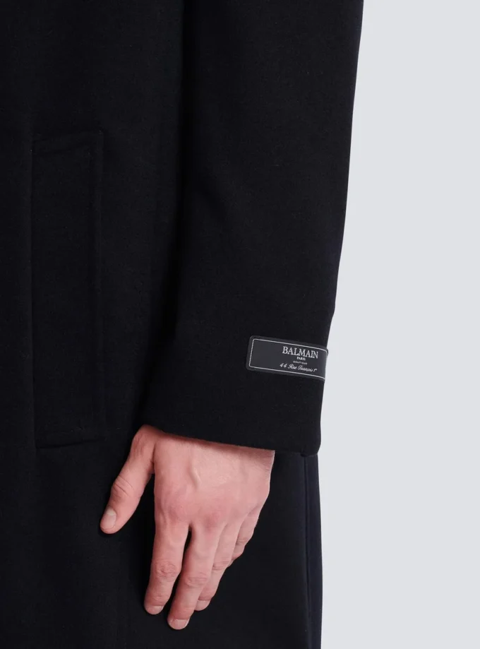 Oversized wool and cashmere coat