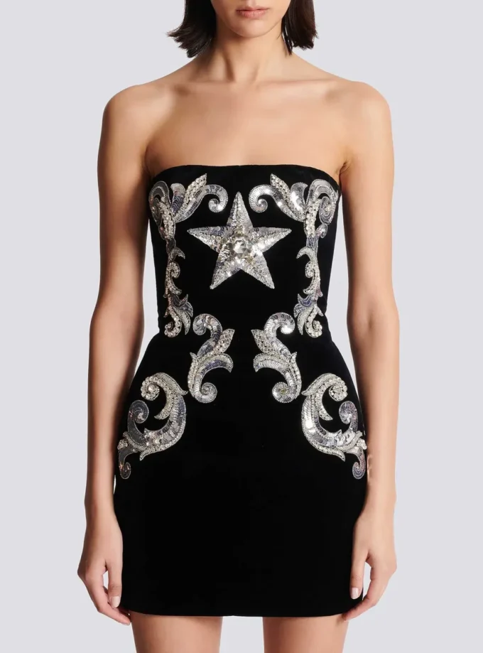 Paisley embroidered strapless dress Paisley embroidered strapless dress