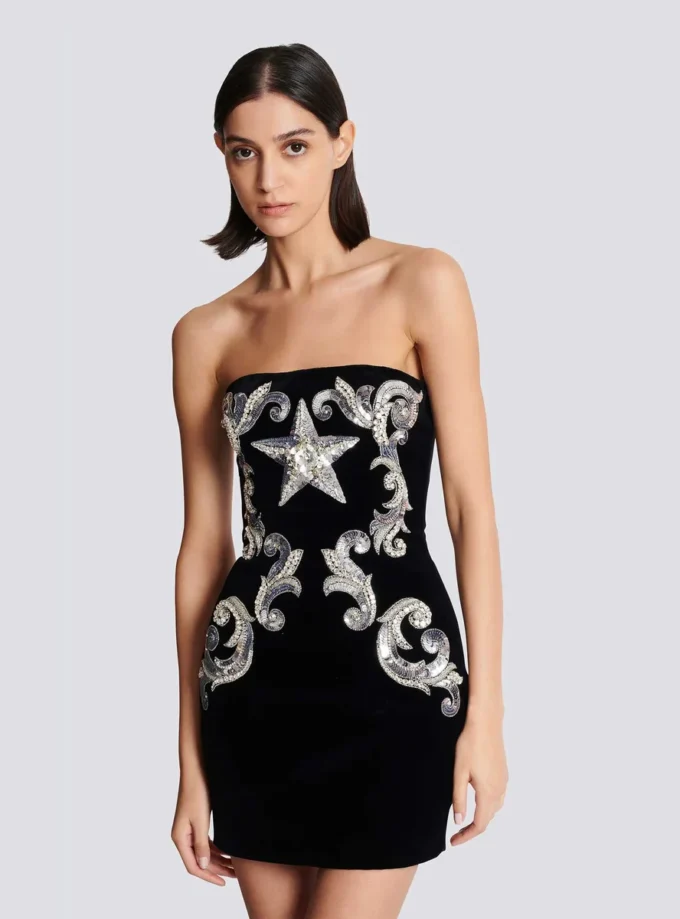 Paisley embroidered strapless dress Paisley embroidered strapless dress