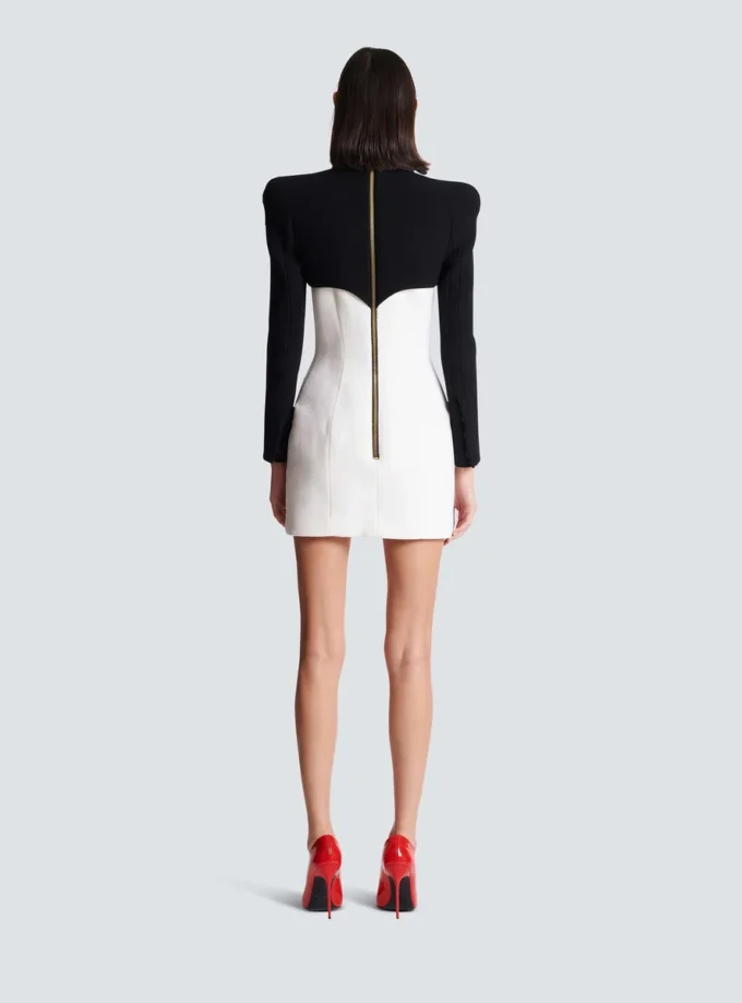 Short buttoned crepe dress Short buttoned crepe dress