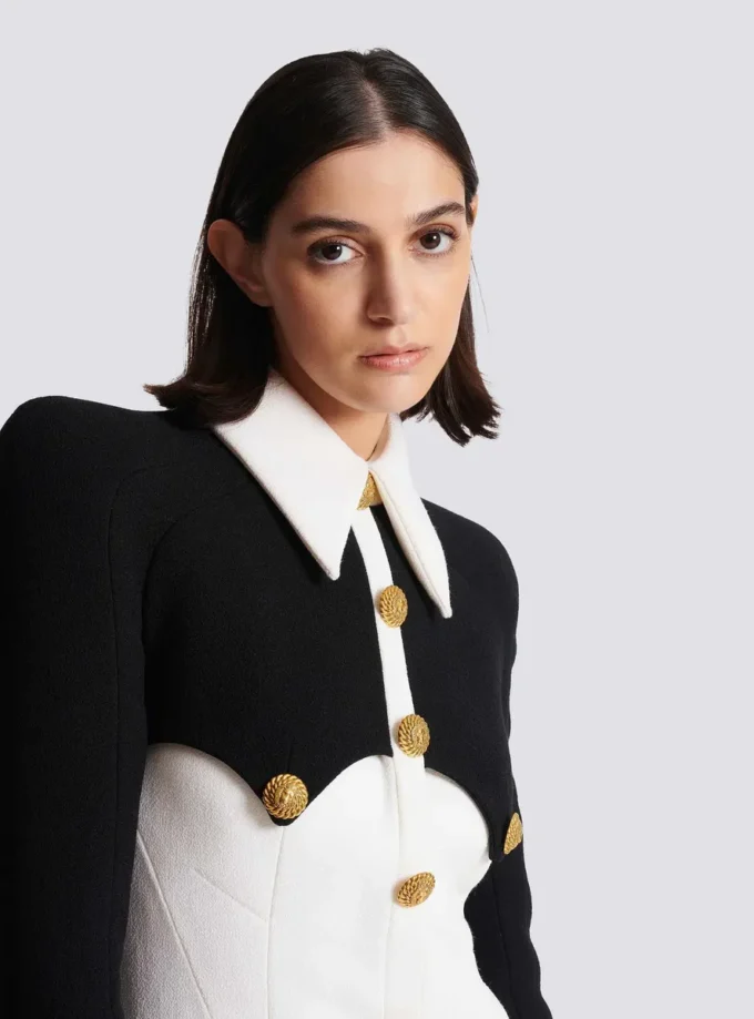 Short buttoned crepe dress Short buttoned crepe dress