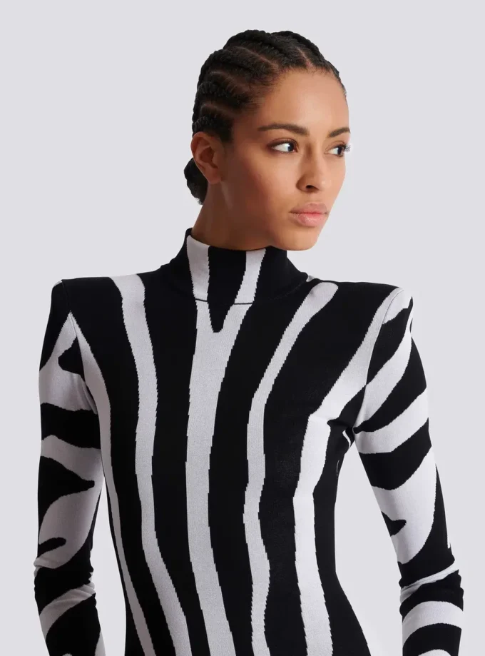 Short knit dress with zebra intarsia Short knit dress with zebra intarsia