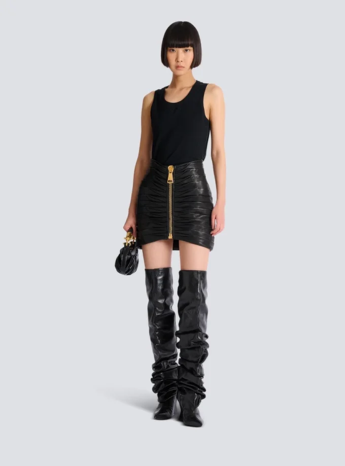 Short pleated lambskin skirt