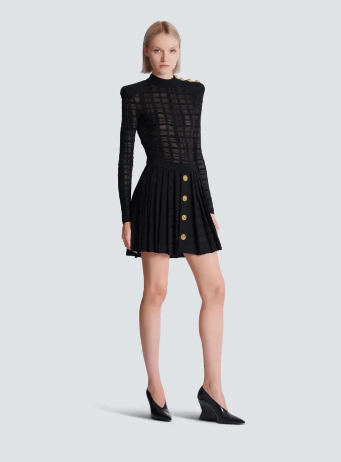Short pleated skirt in plaid knit Short pleated skirt in plaid knit