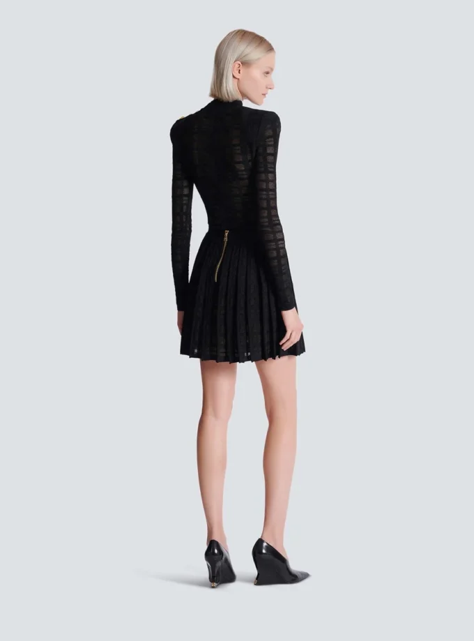 Short pleated skirt in plaid knit Short pleated skirt in plaid knit