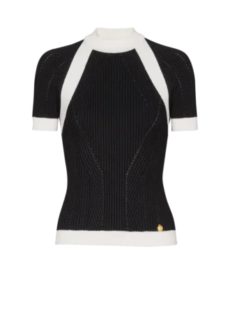 Short-sleeved knit top