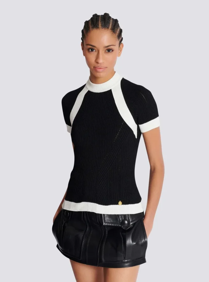 Short-sleeved knit top Short-sleeved knit top