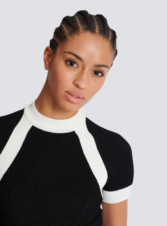 Short-sleeved knit top Short-sleeved knit top