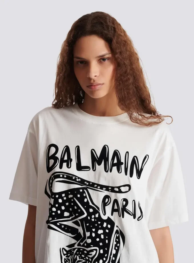 Short-sleeved T-shirt with leopard print Short-sleeved T-shirt with leopard print