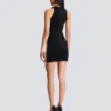 Short sleeveless dress with plaid embroidery