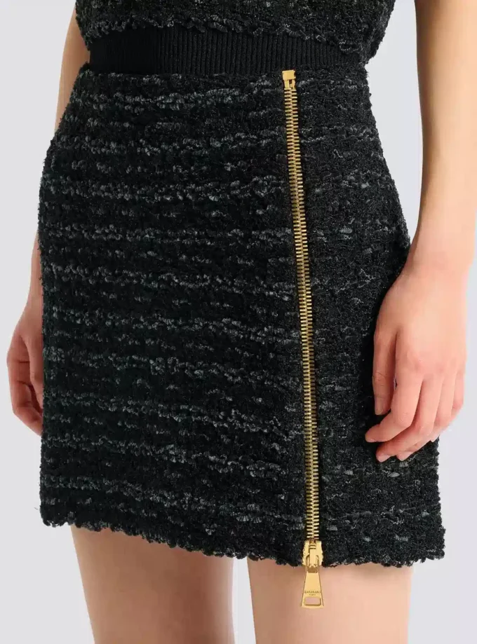 Short zipped tweed skirt Short zipped tweed skirt