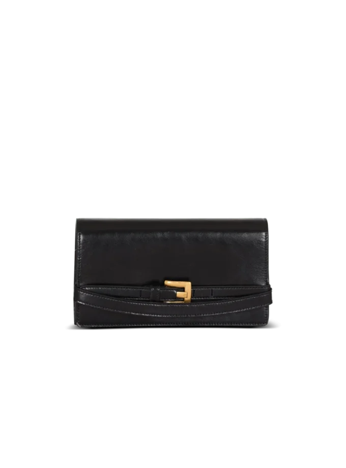Shuffle calfskin wallet with chain Shuffle calfskin wallet with chain