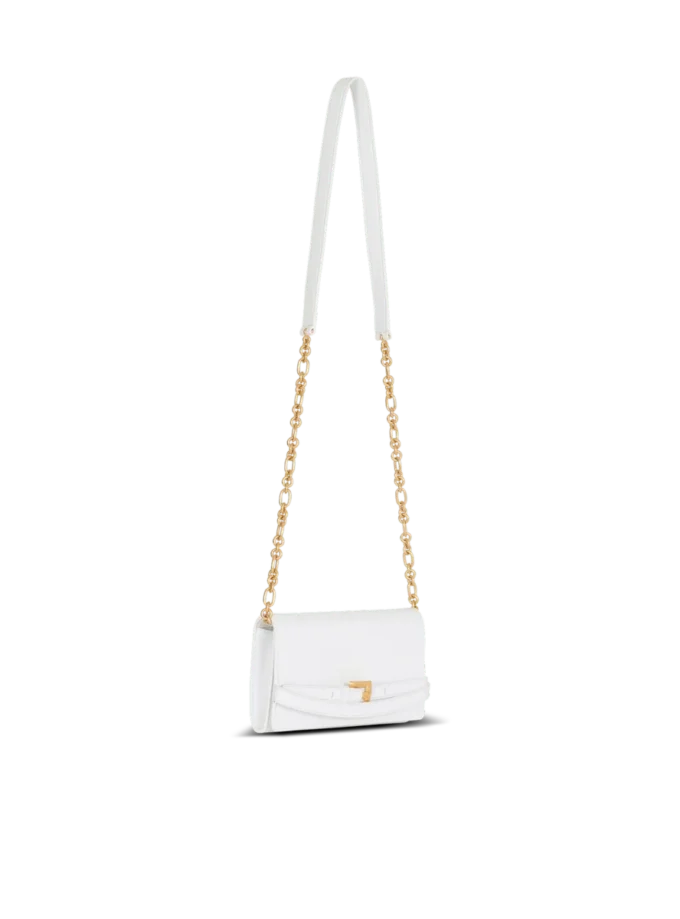 Shuffle calfskin wallet with chain Shuffle calfskin wallet with chain