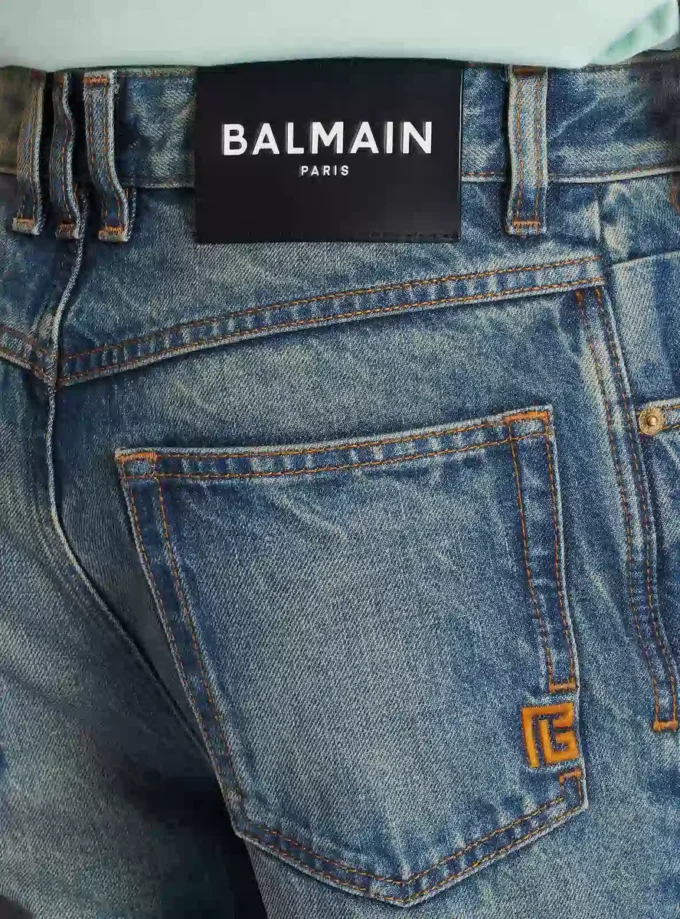 Slim straight-leg jeans in vintage denim Slim straight-leg jeans in vintage denim