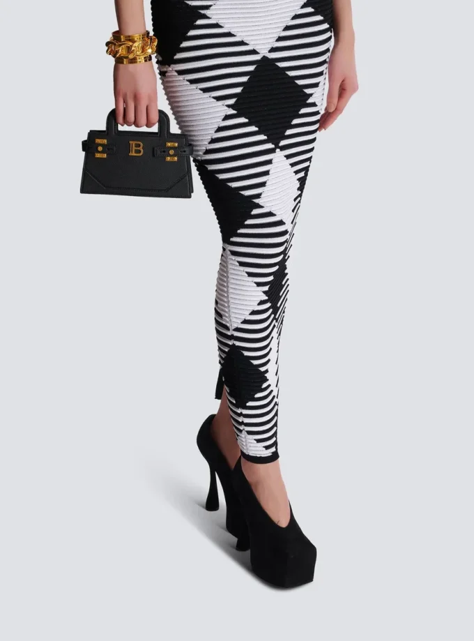 Small B-Buzz Top Handle bag in grained leather Small B-Buzz Top Handle bag in grained leather