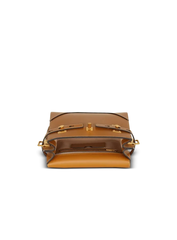 Smooth leather B-Buzz 23 bag