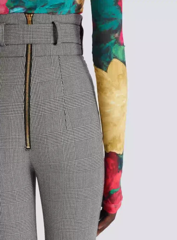 Stretch trousers in Prince of Wales jacquard Stretch trousers in Prince of Wales jacquard