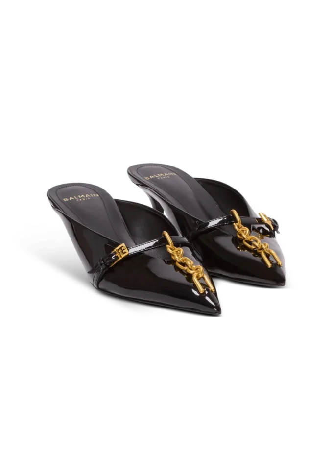 Sync patent leather mules with pointed toe Sync patent leather mules with pointed toe