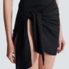 Tie sarong