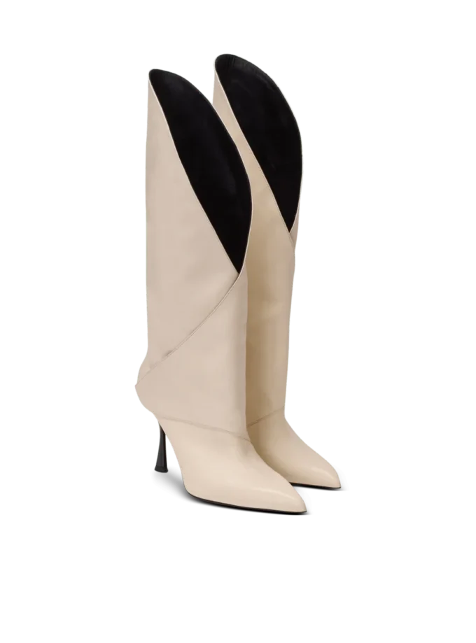 Twist heeled leather boots Twist heeled leather boots
