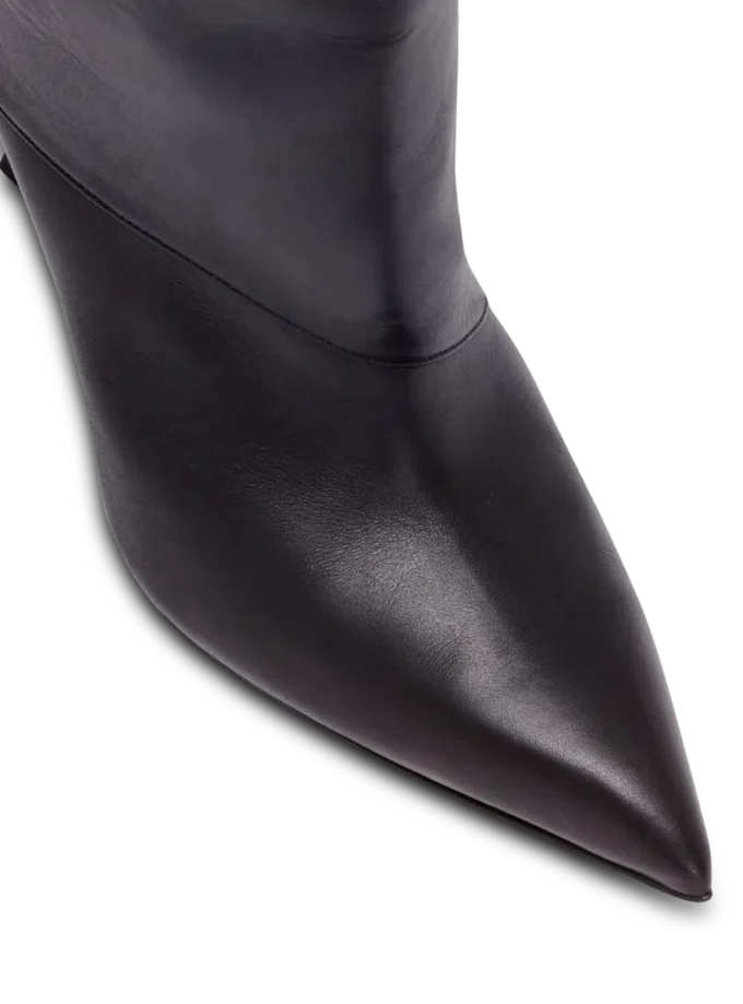 Twist heeled leather boots Twist heeled leather boots