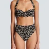Two-piece leopard pattern swimsuit Two-piece leopard pattern swimsuit