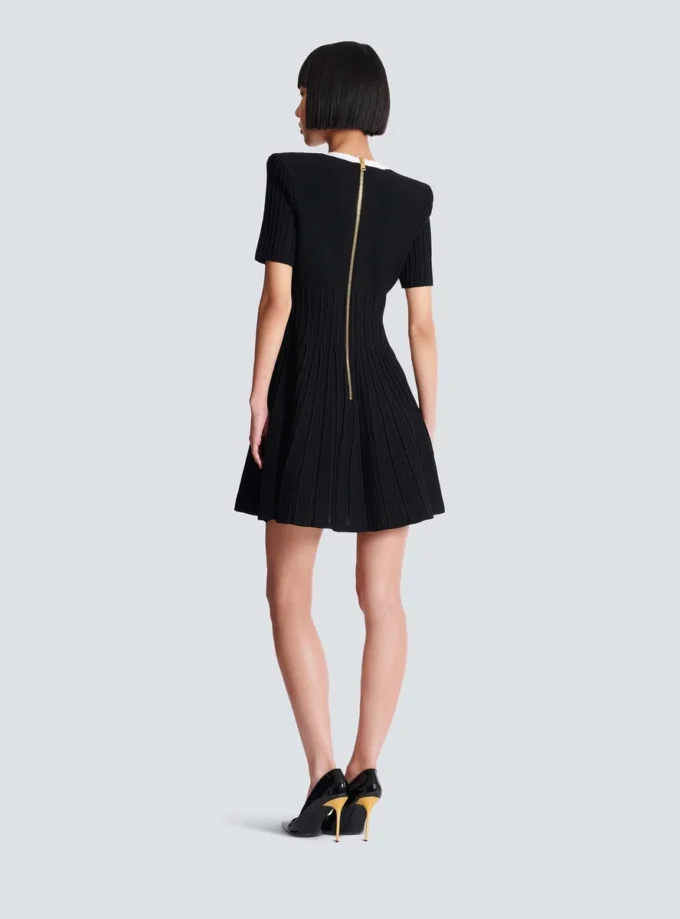 Two-tone A-line knit dress Two-tone A-line knit dress